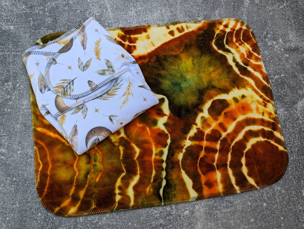 Golden Moon (Stretchy Preflat + Trifold cloth diaper)