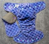 Mermaid scales handdyed OBV | OneSize Hybrid Fitted | cloth diapers | Fitted diaper