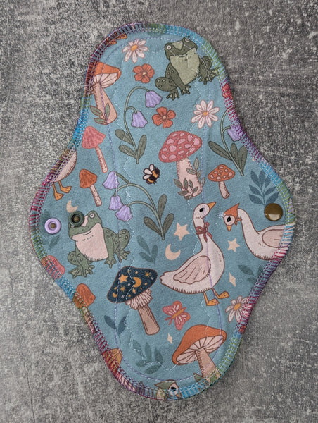 Gooseberry - 10 inch cloth pad