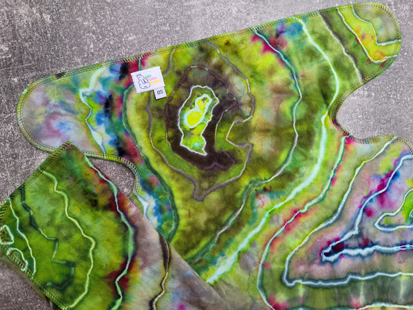 Hocus Pocus hand dyed BHSFT (Stretchy Preflat + Trifold cloth diaper)