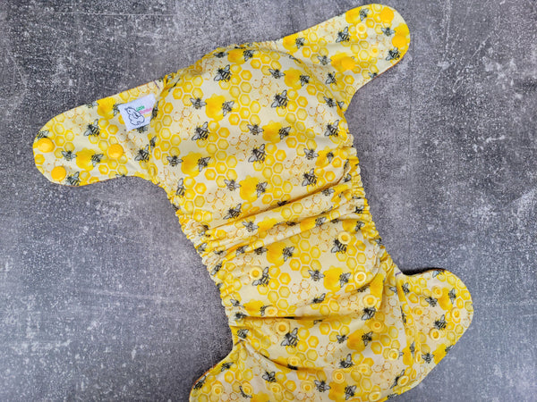 Baby Bee (LBB Ai3v2 cloth diapers)