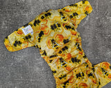 Honey Bees with hand dyed OBV soaker | FlexFit V2 OneSize diaper | Pocket diapers | AiO diaper | Ai2 cloth diaper